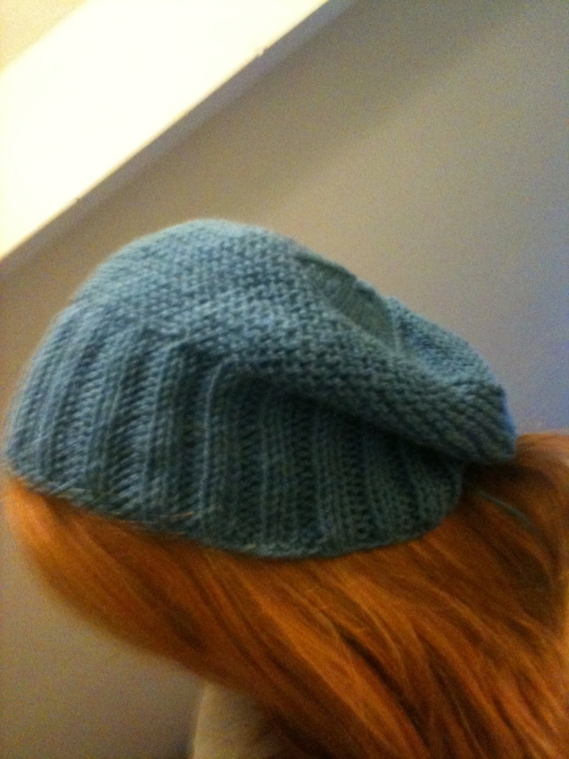 I made a hat! And made it back to WordPress!